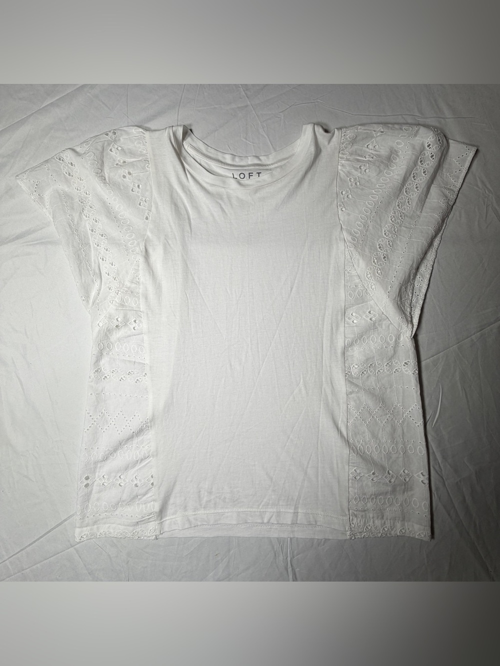 LOFT Women's White Mixed Media Eyelet Flutter Sleeve Top Size M